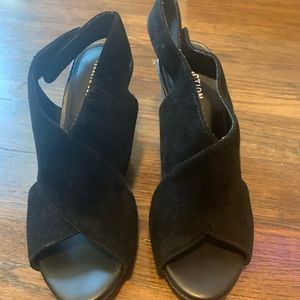 Kenneth Cole Reaction Black Heels